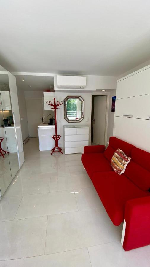 Charming Studio With Pool In Saint Tropez Διαμέρισμα Εξωτερικό φωτογραφία