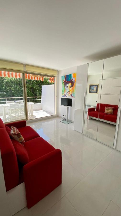 Charming Studio With Pool In Saint Tropez Διαμέρισμα Εξωτερικό φωτογραφία
